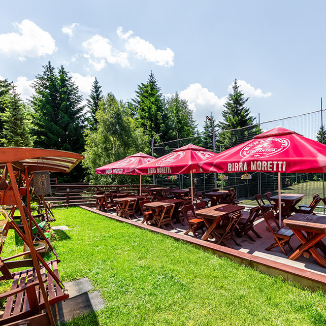 restaurant terasa taverna cu vanat fundata